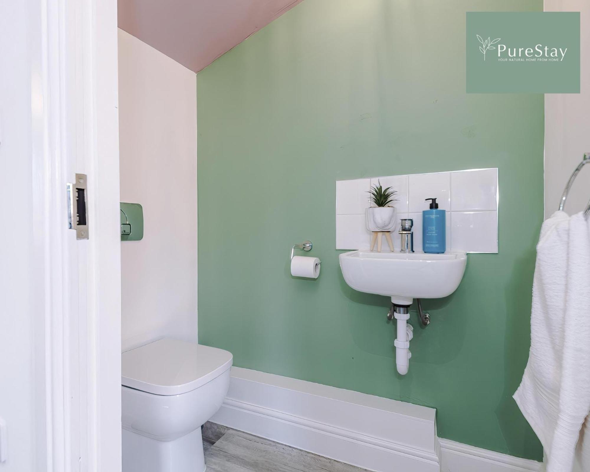 Stunning Five Bedroom Manchester House With Free Parking By Purestay Short Lets & Serviced Accommodation Dış mekan fotoğraf
