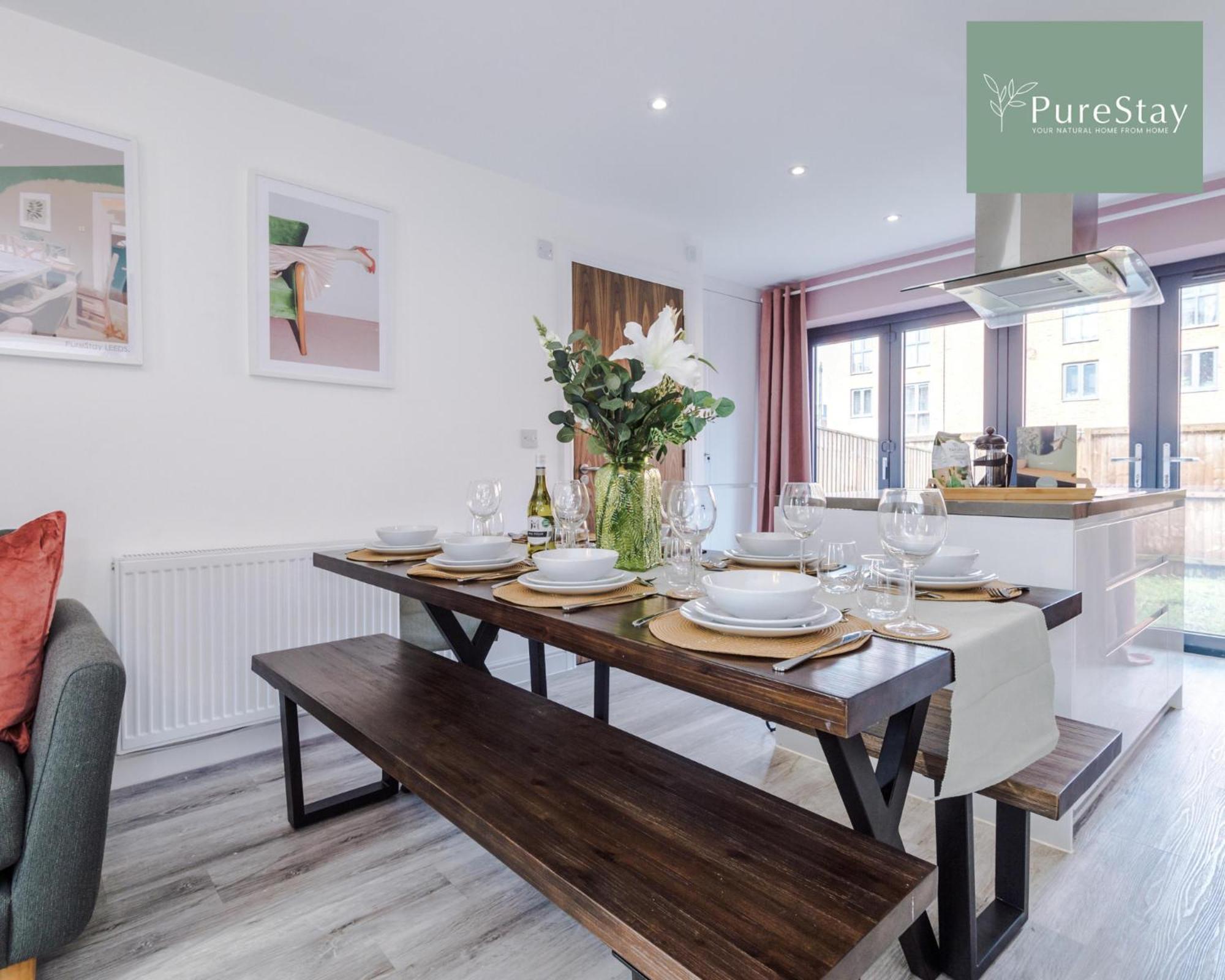 Stunning Five Bedroom Manchester House With Free Parking By Purestay Short Lets & Serviced Accommodation Dış mekan fotoğraf
