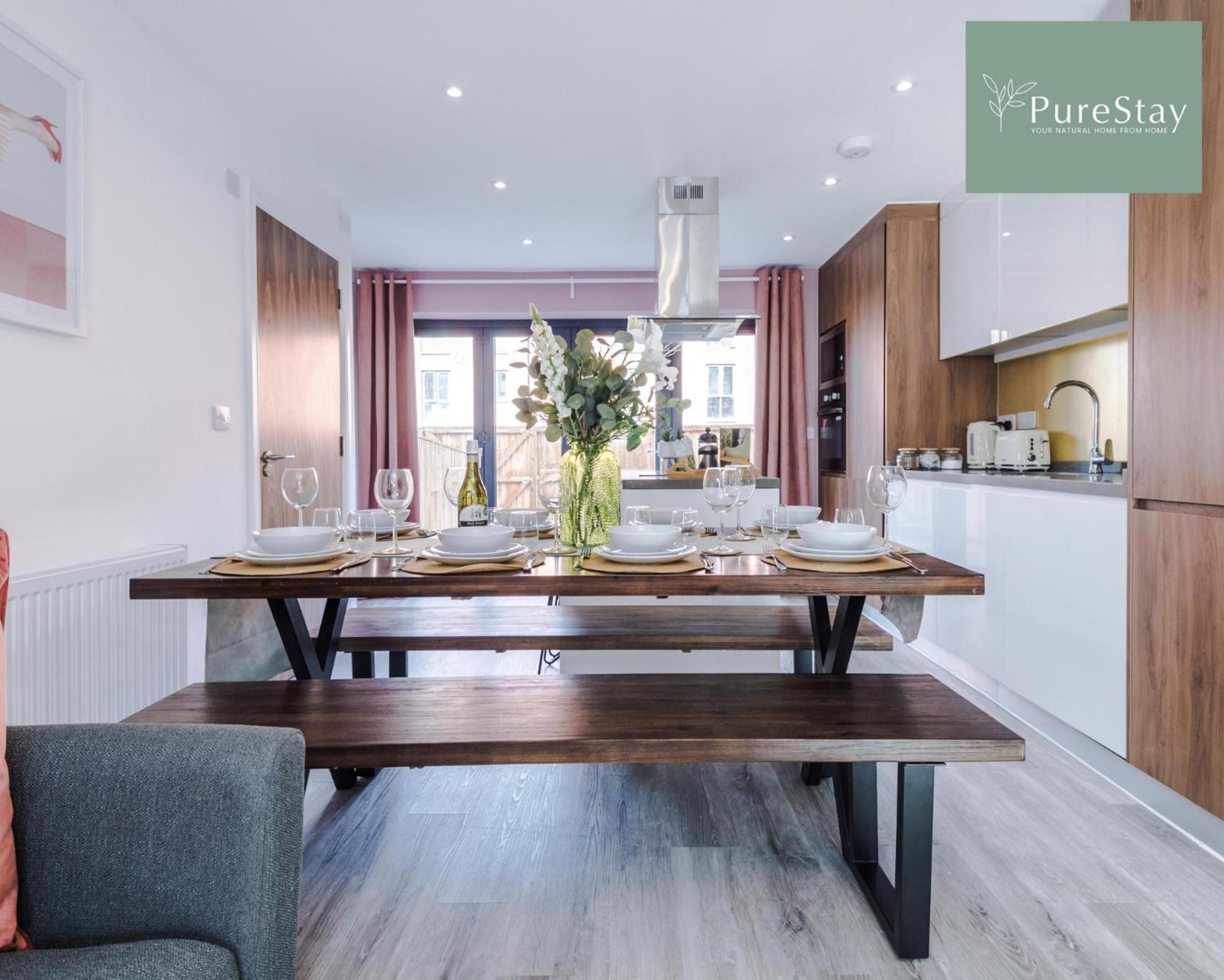 Stunning Five Bedroom Manchester House With Free Parking By Purestay Short Lets & Serviced Accommodation Dış mekan fotoğraf